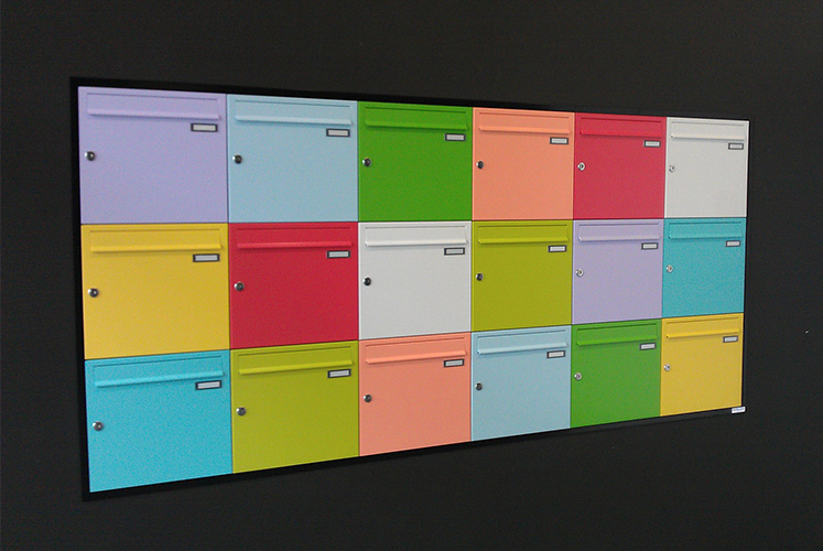 Briefkasten bunt als Unterputz 