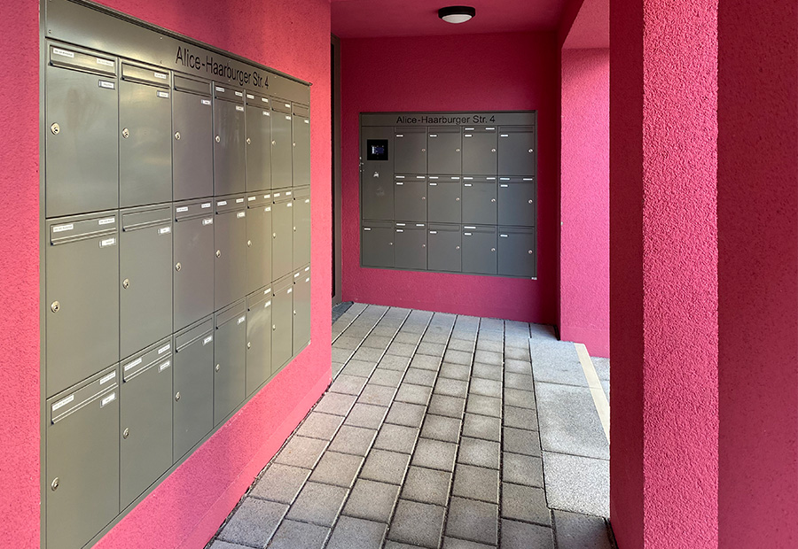 Blue Village Briefkastenanlage UP 